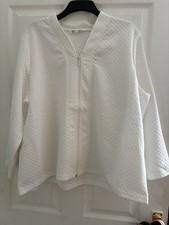 Gorgeous Ladies BNWT White Zip
