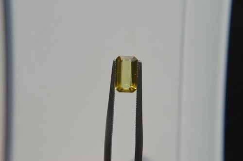 87ct sphene octagon - sphene, octagon.