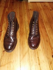 GT HAWKINS ASTRONAUTS DR MARTENS UK7