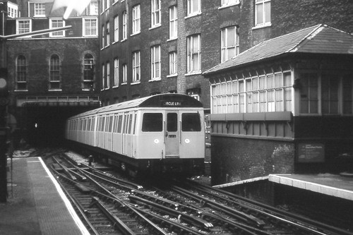 London underground 1969 stock - london,