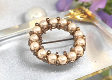 brooch plastic pearl costume jewellery vintage