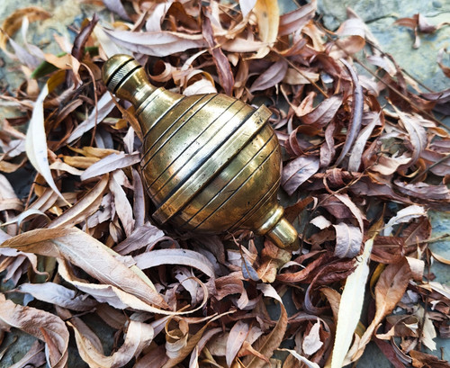 Vintage solid brass - vintage,
