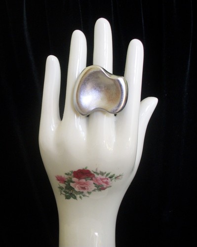 Vintage modernist statement - modernist,