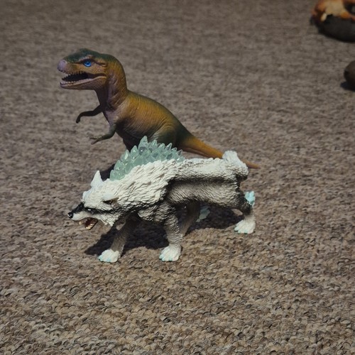 Plastic dinosaur figurine lot - plastic,