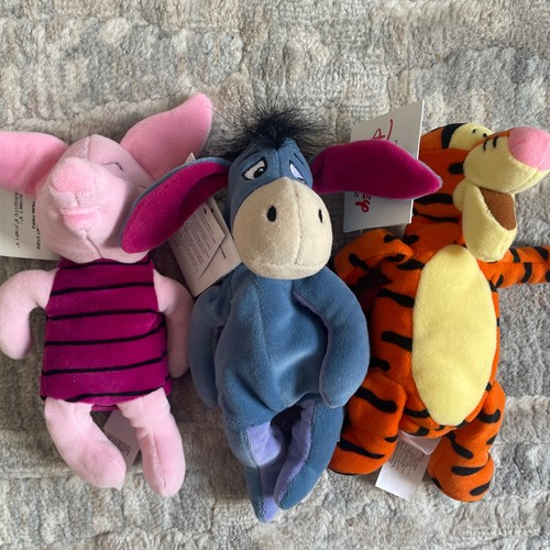 Piglet tigger and eeyore - tigger,