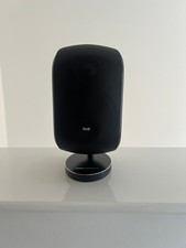 B&W M-1 speaker with Table