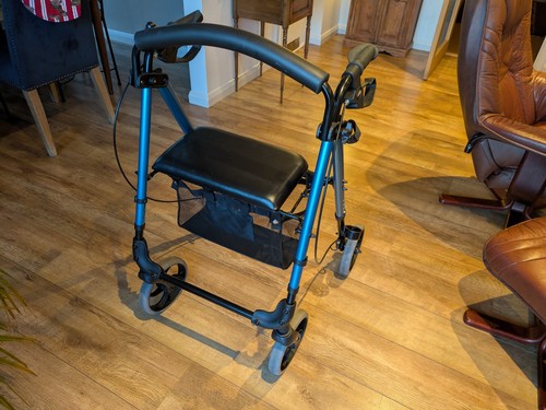 Black foldable rollator - foldable,