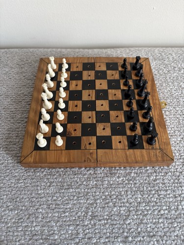 Vintage wooden travel - travel, chess