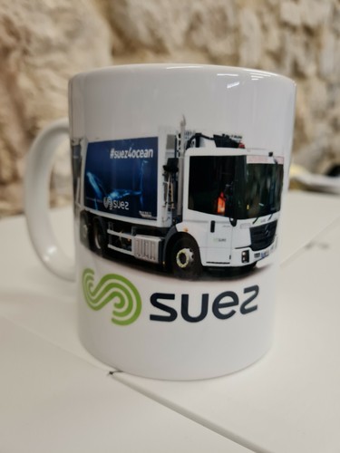 Mercedes suez refuse truck bin - suez,