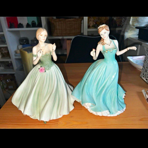 Coalport china figurines - 2,