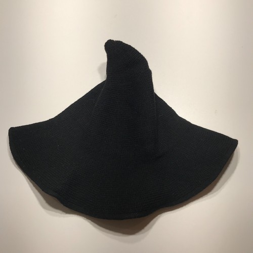 Black knitted costume hat - black,