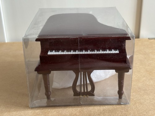 Dolls house emporium grand - house,
