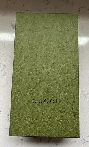 Authentic gucci empty green - gucci,