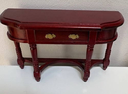 Brand new dolls house - new,