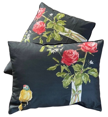 Pair cushion covers parrots - of,