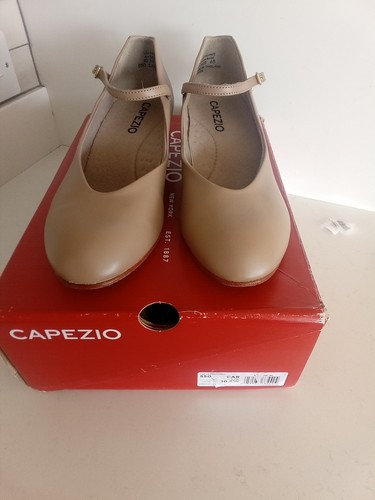 Capezio 550 footlight - 550, jr.