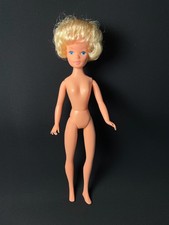 Pedigree Sindy friend JUNE 12" fashion doll 1975 blonde bubble cut pretty hands
