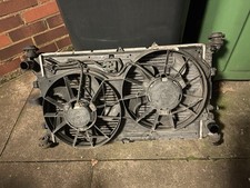 2002 FORD FOCUS 1.6 ZETEC - RADIATOR & FAN ASSEMBLY