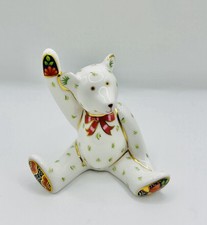 Royal Crown Derby Victoria