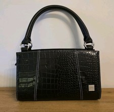 Miche Handbag with 2