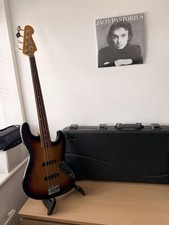 Fender JB-62 FL Fretless Jazz