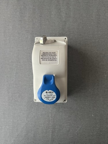 16amp isolator with outlet - 16amp,
