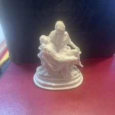 Michelangelo Pieta Madonna