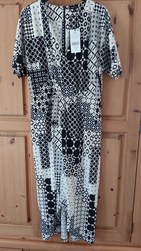 Bnwt next fixed cross - bnwt,
