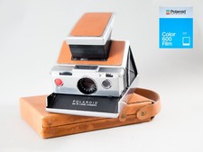 SX-70 Polaroid camera - 600