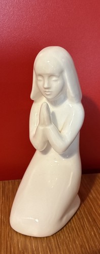 Royal doulton figurine - doulton,