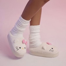 Hello Kitty Plush Platform