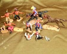 VINTAGE TIMPO SWOPPETS COWBOYS & INDIANS & BITS