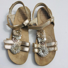 Girls Clarks Gold Leather Active Air Sandals size 13