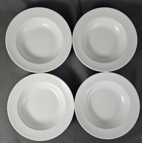 Wedgwood rimmed soup cereal - 4,