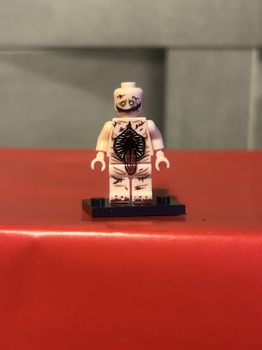 Zombie customised lego - 4,