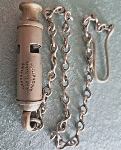 Antique whistle chain - ,