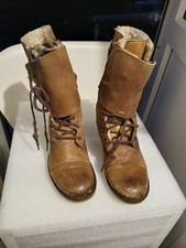 CARVELA TAN ANKLE MILITARY