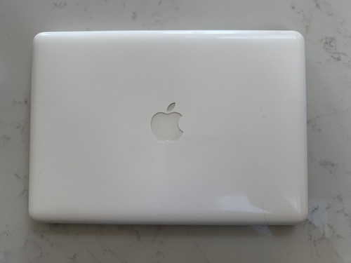 Apple macbook white - white, (13-lnch
