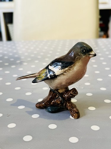Beswick chaffinch bird - beswick,