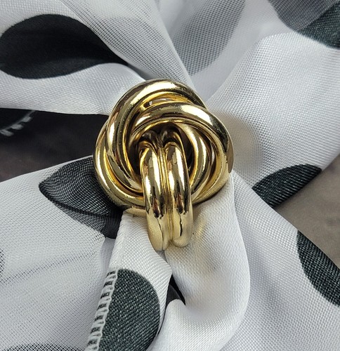 Classic large shiny - large, gold