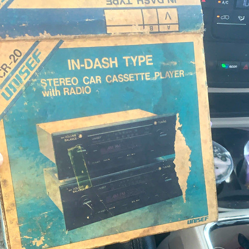 Unisef 20v dash - cr-20v, in-dash