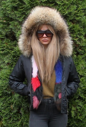 100 real ranch arctic fox - real,