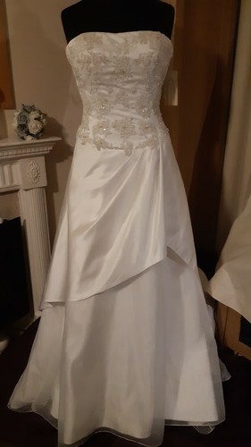 Ivory wedding dress - dress, beaded
