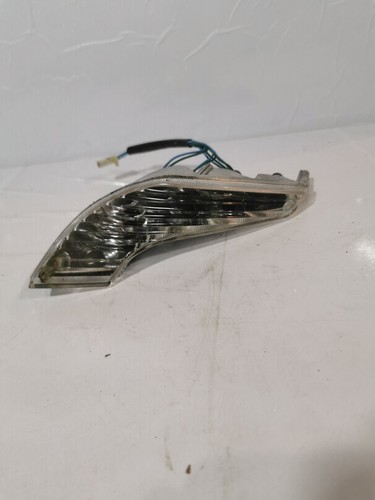 Front right turn signal - front,