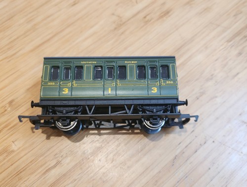 Hornby southern railway - sr,