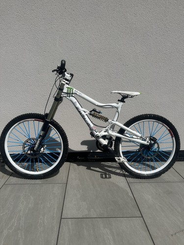 Santa cruz bullit downhill - santa,
