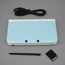 Nintendo 3DS XL  LL Mint &