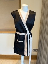 VICTORIA’S SECRET WOMENS BLACK DRESSING GOWN SIZE XS/S