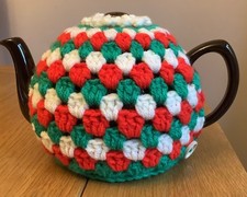 New Handmade Retro Vintage Christmas Crochet Tea Cosy M Teapot Cover
