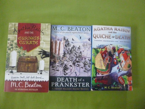 Books beaton - 3x,